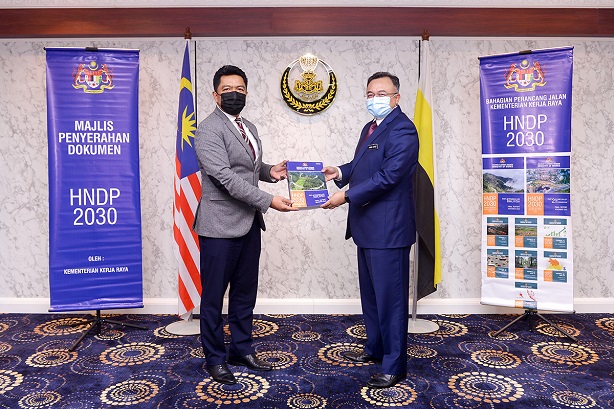 Kerajaan Negeri Perak Terima Pelan Pembangunan Rangkaian Jalan Raya 2030 KKR. : 9 Mac 2021