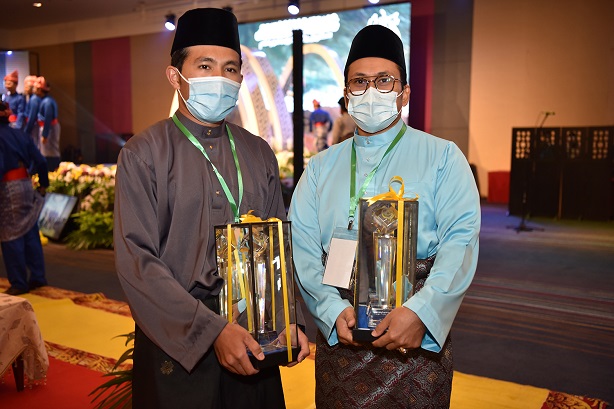 DYMM Paduka Seri Sultan Perak Berkenan Berangkat Ke Majlis Penutup Tilawah Dan Menghafaz Al-Quran Peringkat Negeri Perak. : 28 Mac 2021.