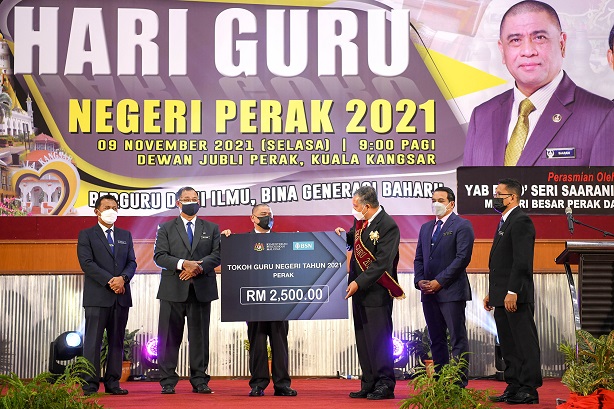 YAB MB Harap Guru Cekal Hadapi Cabaran Pembelajaran Digital.: 9 November 2021