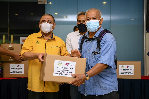 700 Nelayan Terima Kotak Bantuan Makanan. : 31 Julai 2021