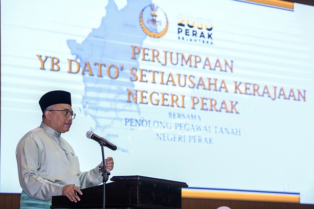 Sesi Perjumpaan YB SUK Bersama Penolong Pegawai Tanah Negeri Perak : 15 Disember 2023