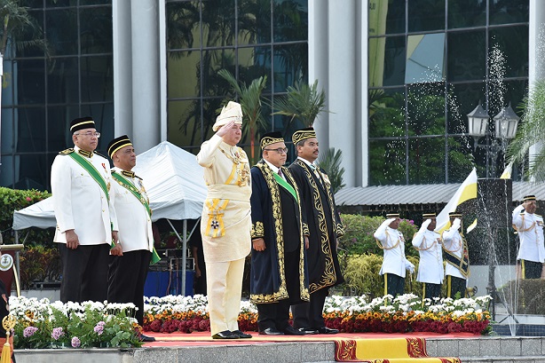 DYMM Paduka Seri Sultan Perak Darul Ridzuan Berkenan Berangkat Ke Istiadat Pembukaan Rasmi Tahun Kedua Dewan Negeri Perak Darul Ridzuan Ke-15 : 23 Februari 2024