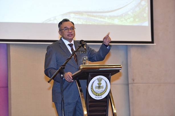 YB SUK Rasmi Majlis Penyampaian APC 2023 & Sanjungan Budi PDT Manjung : 27 Jun 2024