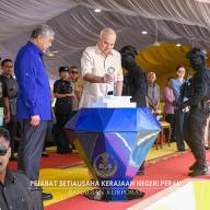 DYMM Paduka Seri Sultan Perak Darul Ridzuan Berkenan Rasmi Dataran Waterfront Bagan Datuk : 17 Jun 2025
